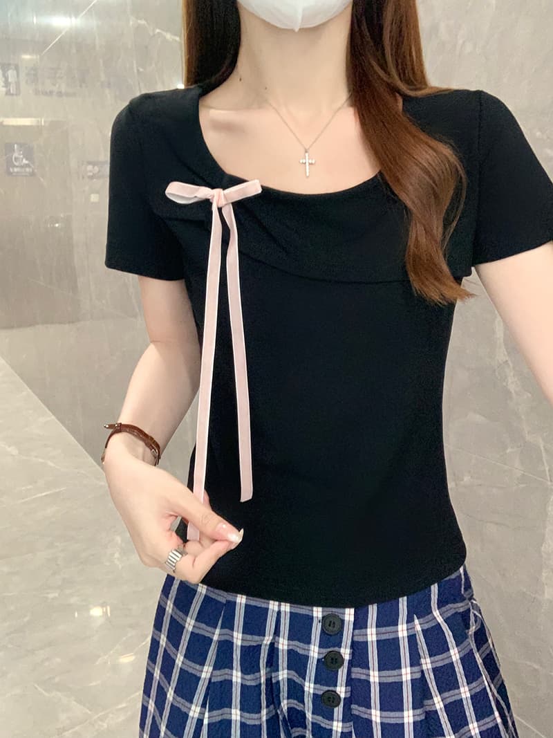 실사 정가 반팔 티셔츠 여성 의류 여름 새로운 디자인 센스 단색 몸매 가꾸기 슬림해 보이는 나비 매듭 비스듬한 칼라 맨위 상세 이미지 5