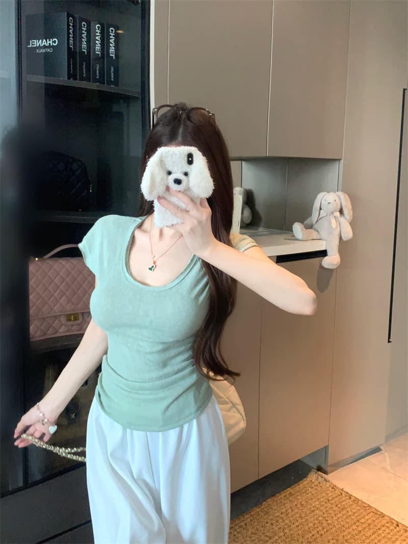 실사 정가 작은 날다 소매 몸매 가꾸기 슬림해 보이는 u 칼라 티셔츠 여성 상세 이미지 11