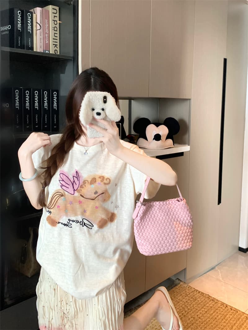 실사 정가 캐주얼 다용도 작은 날다 말 프린트 티셔츠 여성 의류 느긋한 바람 다용도 프린트 주름 반 스커트 이미지 4