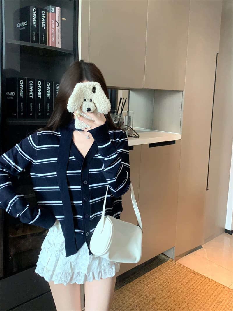 실사 정가 프랑스식 학원 스타일 레트로 스트라이프 행침 목 니트 오픈 가디건 여성 가을 미니멀리즘 V넥 긴팔 맨위 이미지 2