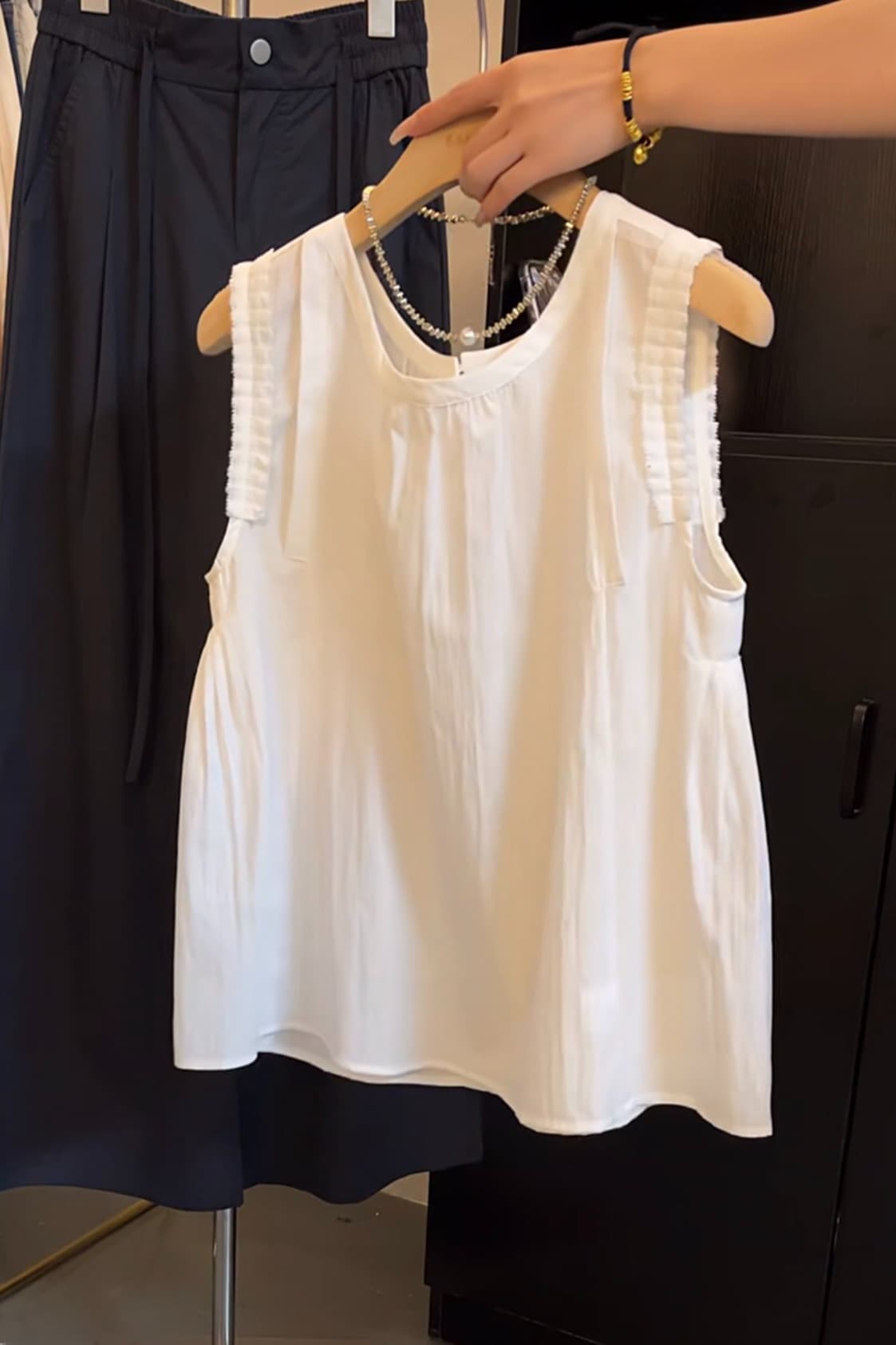 있음 선적 품격 플리츠 민소매 조끼 셔츠 이미지 5