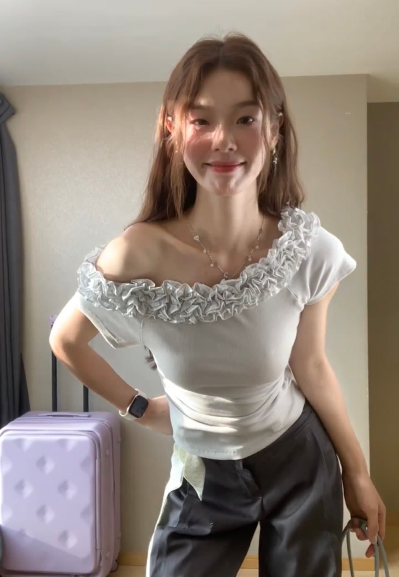 있음 선적 순수한 욕망 다중 레이어 레이스 비스듬한 어깨 티셔츠 이미지 3