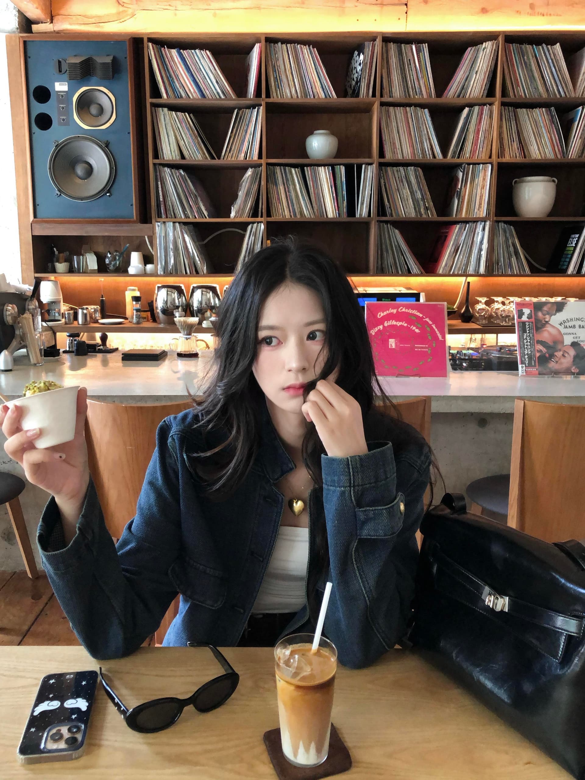 있음 선적 파란색 데님 재킷 봄 가을 워싱 루즈핏 작은 키 쇼트 스타일 중 고대 돈 바람 재킷 상세 이미지 13