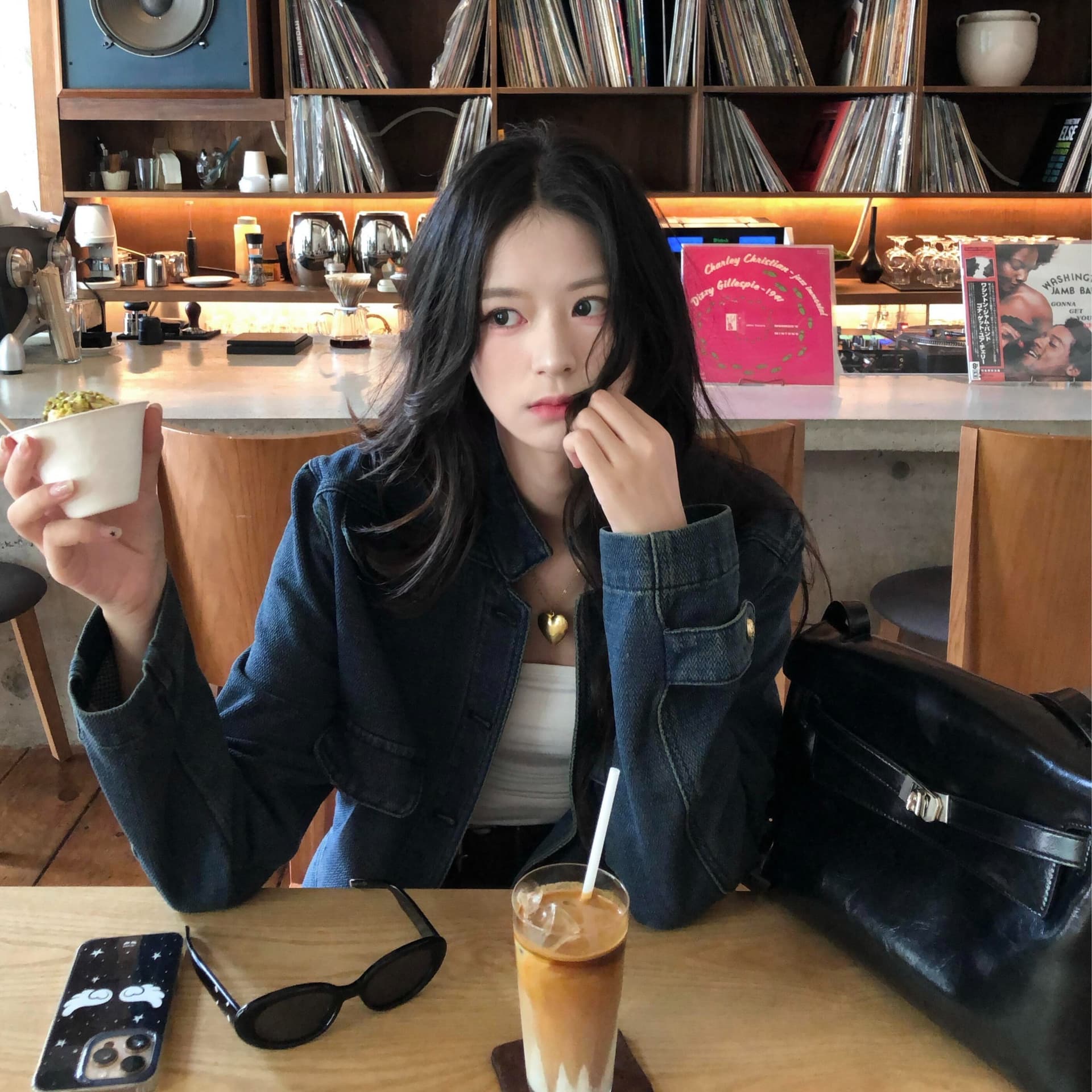 있음 선적 파란색 데님 재킷 봄 가을 워싱 루즈핏 작은 키 쇼트 스타일 중 고대 돈 바람 재킷 이미지 4