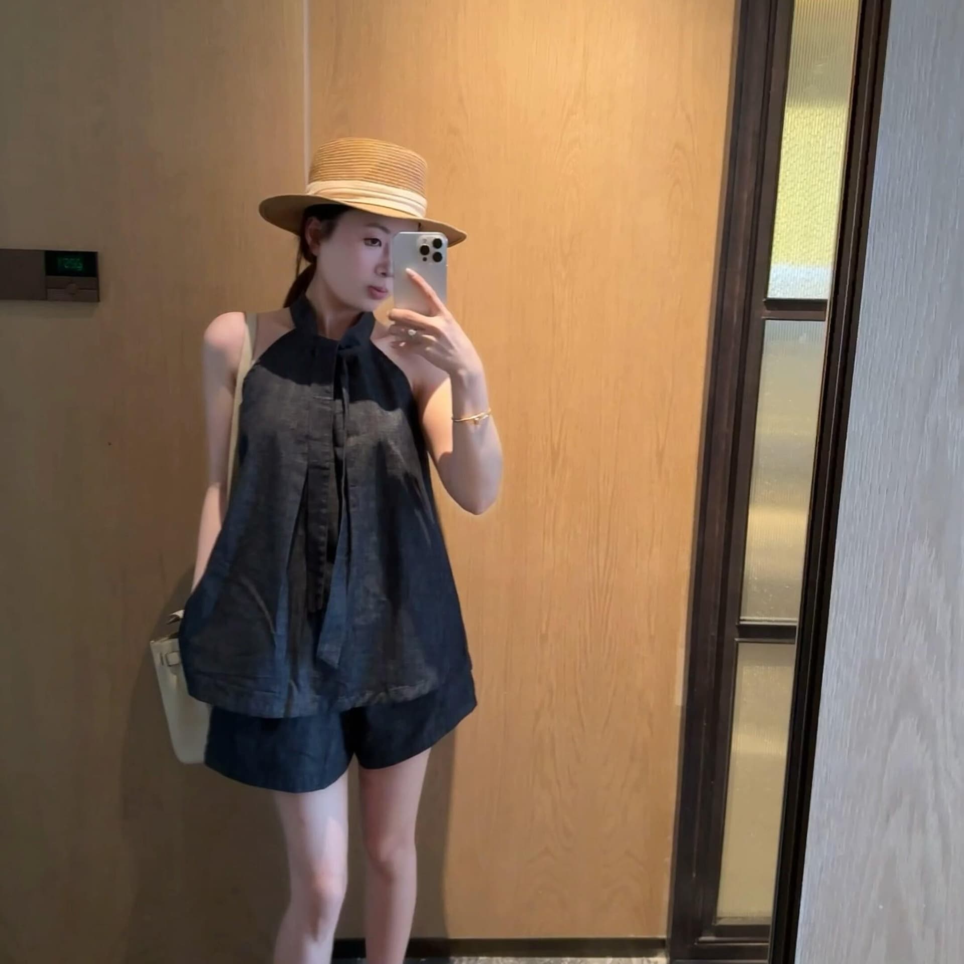 있음 선적 고급 센스 행침 목 데님 조끼 반바지 투피스 세트 여름 새로운 루즈핏 슬림해 보이는 통기성 세트 이미지 2