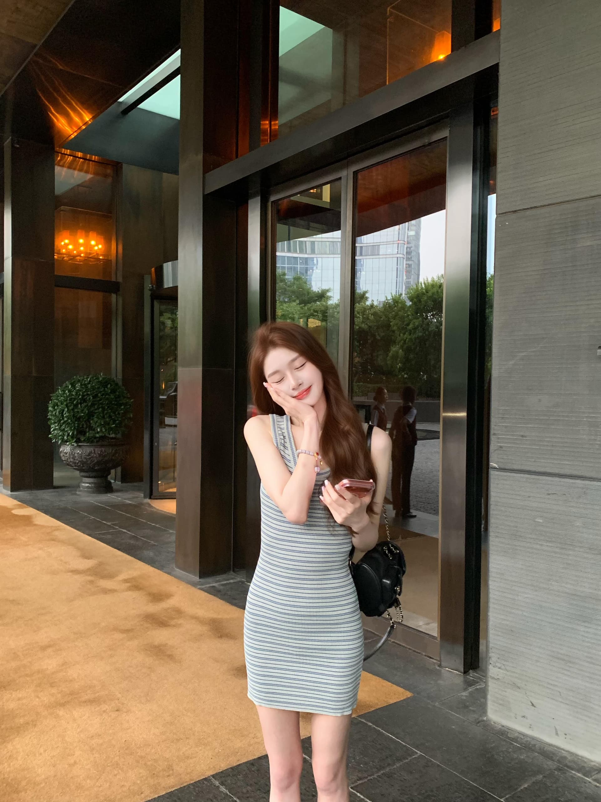 있음 선적 로얄 자매 작은 대중 이리저리 떠다니다 번쩍였다 조각 u 칼라 허리 수축 슬림해 보이는 천 골드 센스 착용 가져 가라. 스트라이프 순수한 욕망 여성 드레스 상세 이미지 10