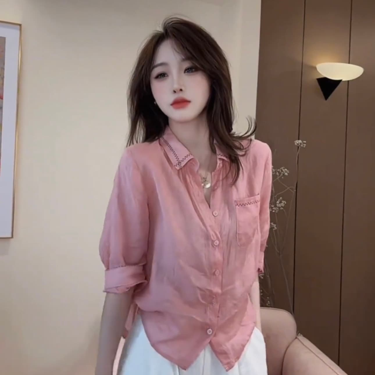 2026 년 여름 새로운 항구 바람 품격 연령 감소 디스플레이 화이트 작은 셔츠 여성 라미 7부 소매 여성 셔츠 상세 이미지 3