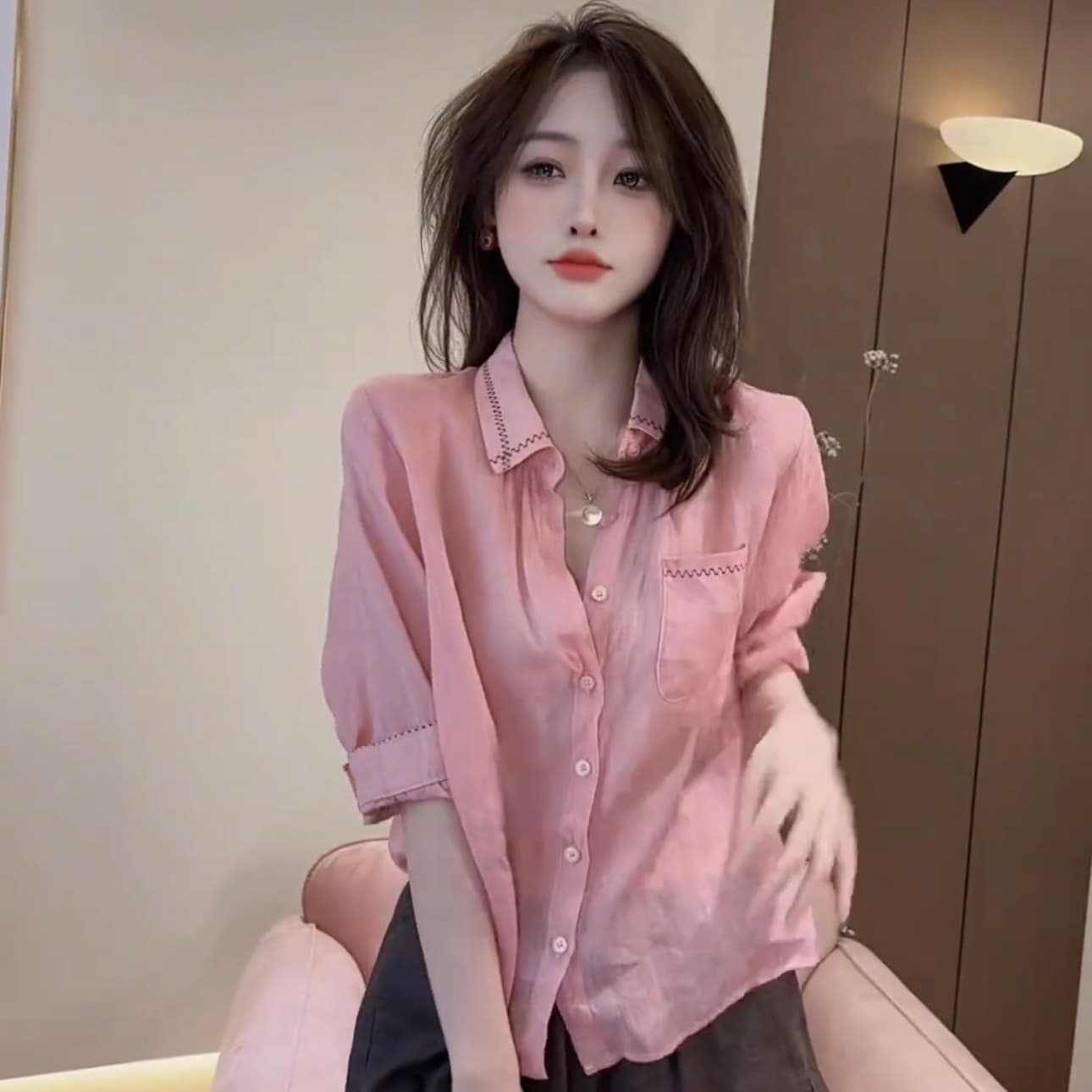 2026 년 여름 새로운 항구 바람 품격 연령 감소 디스플레이 화이트 작은 셔츠 여성 라미 7부 소매 여성 셔츠 상세 이미지 5
