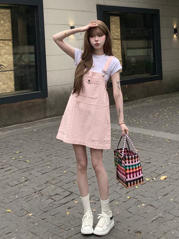 데님 순면 다용도 여름 여성 의류 가슴 주머니 연령 감소 도트 무늬 멜빵 스커트 허리 수축 드레스 하이웨이스트 슬림해 보이는 이미지 2