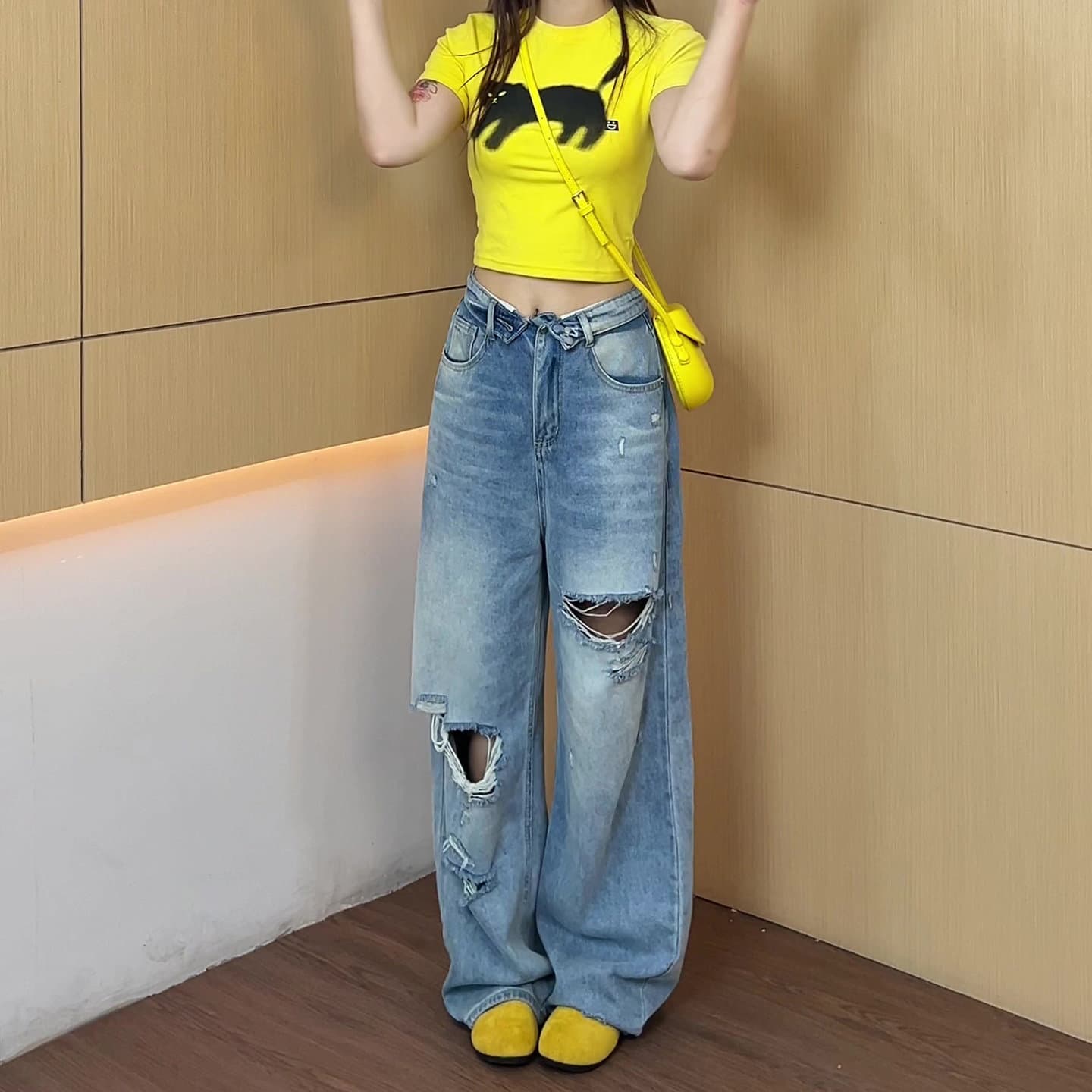 레트로 찢어진 부분 넓은 다리 청바지 여성 여름 얇은 스타일 2026 새로운 하이웨이스트 도루 센스 패션 슬림해 보이는 스트레이트 모통이 칼 바지 이미지 2