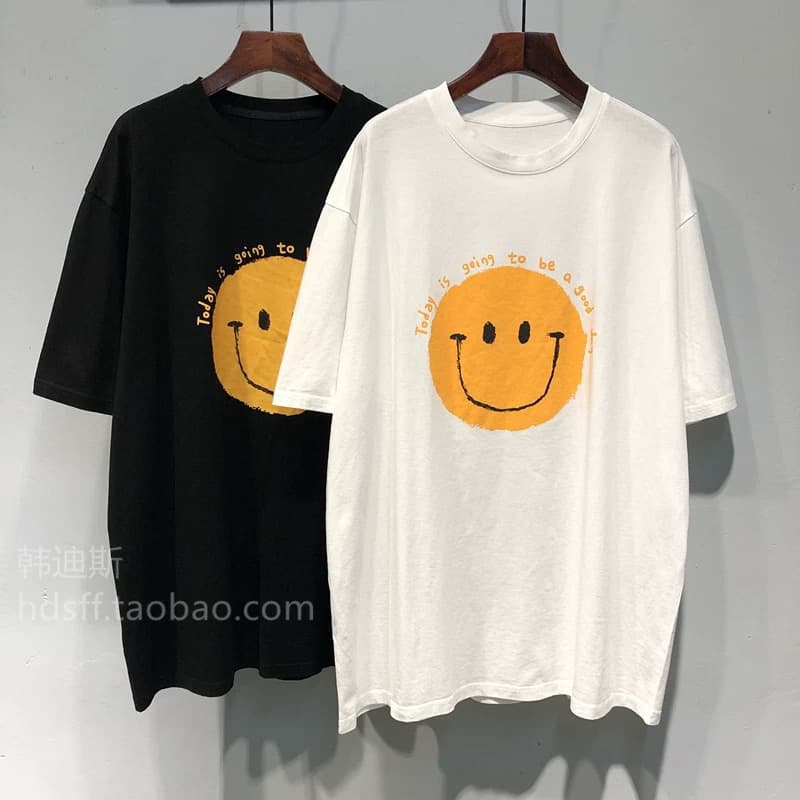 한국 ulzzang 빅 사이즈 순면 맨위 새로운 웃는 얼굴 패턴 한국 스타일 루즈핏 느긋한 바람 반팔 티셔츠 여성 여름 이미지 2