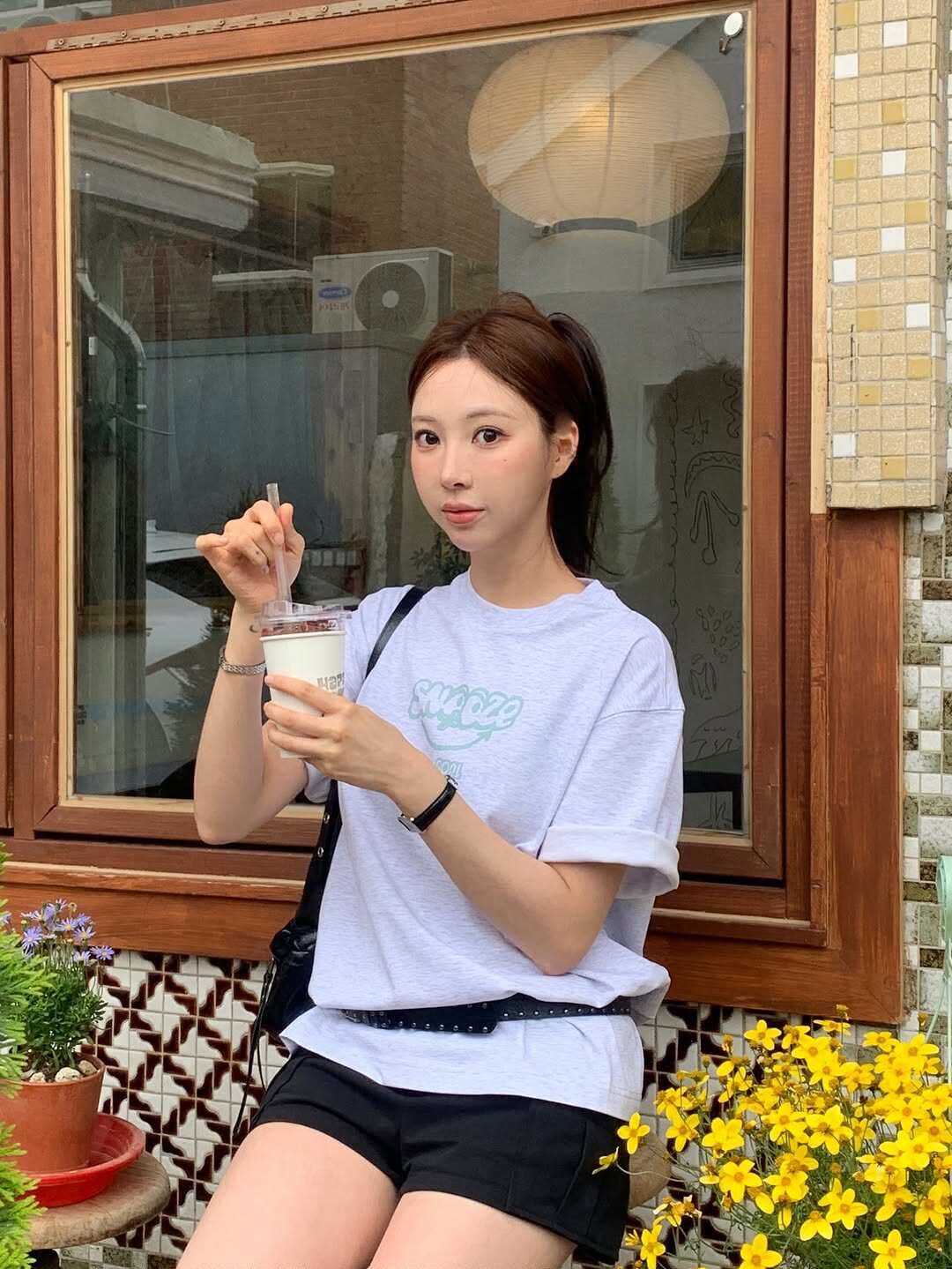 순면 라운드 넥 프린트 루즈핏 반팔 티셔츠 이미지 2