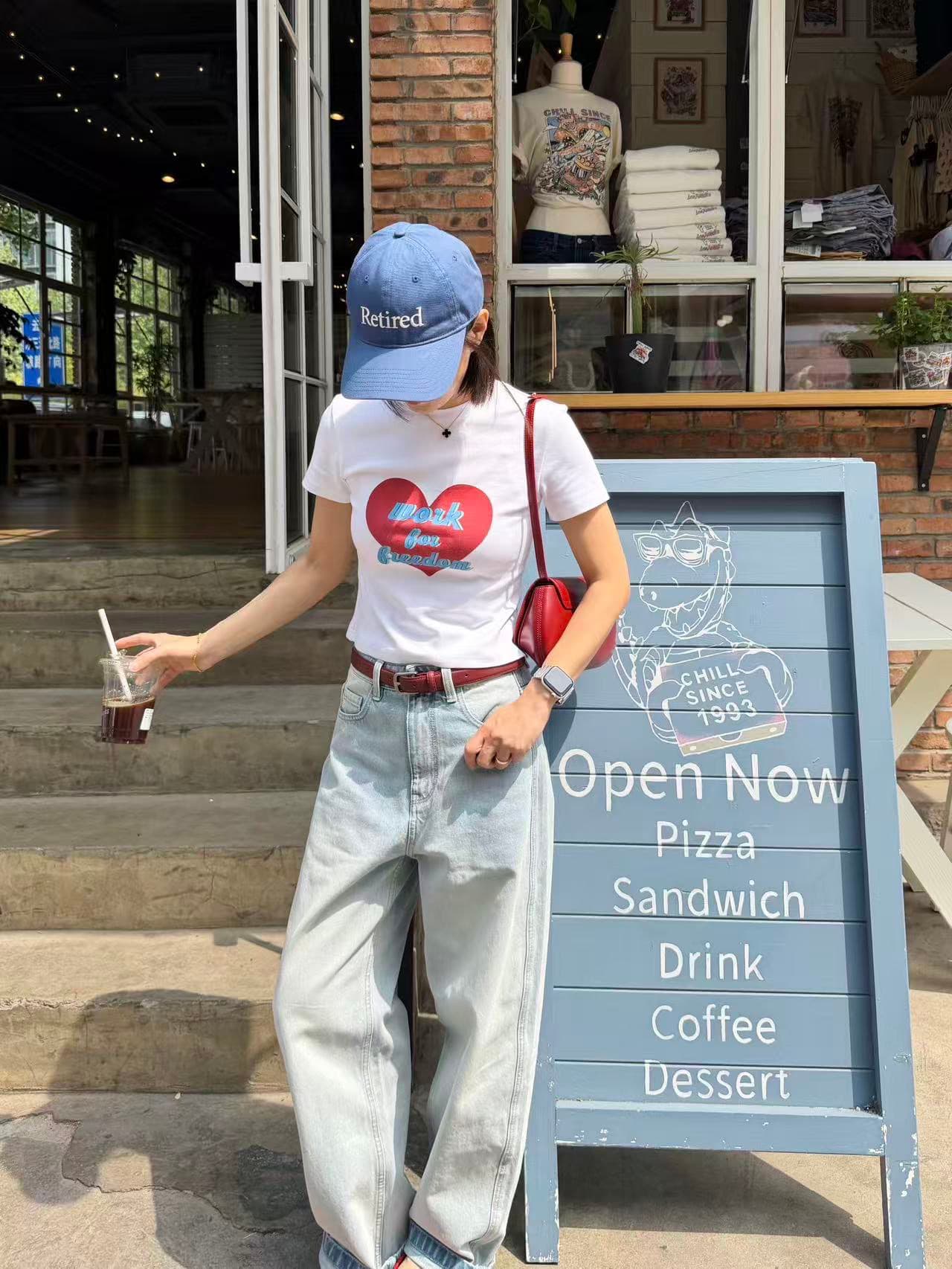 아메리칸 레트로 라운드 넥 프린트 반팔 티셔츠 상세 이미지 3