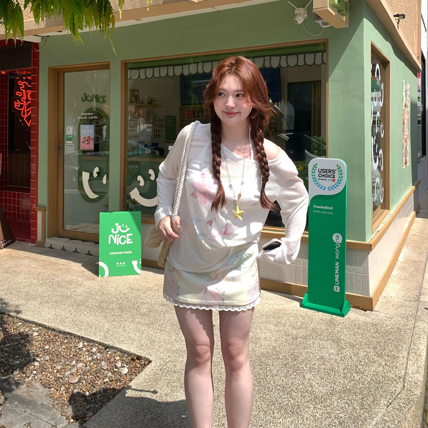 비스듬한 어깨 만화 프린트 얇은 스타일 태양 보호 셔츠 여름 긴팔 티셔츠 이미지 2