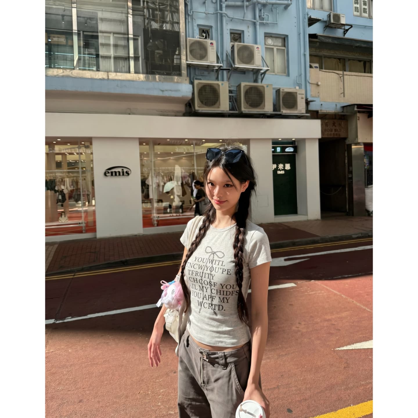 광저우 원단 디지털 직분사 완제품 210 그램 95 면 40s 오스트리아 델 나비 매듭 알파벳 프린트 짧은 상세 이미지 2