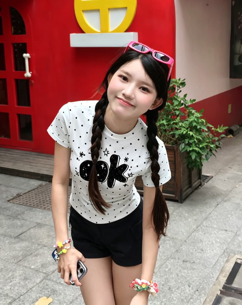 한 부서 새로운 패션 디자인 센스 라운드 넥 도트 무늬 프린트 반팔 티셔츠 이미지 2