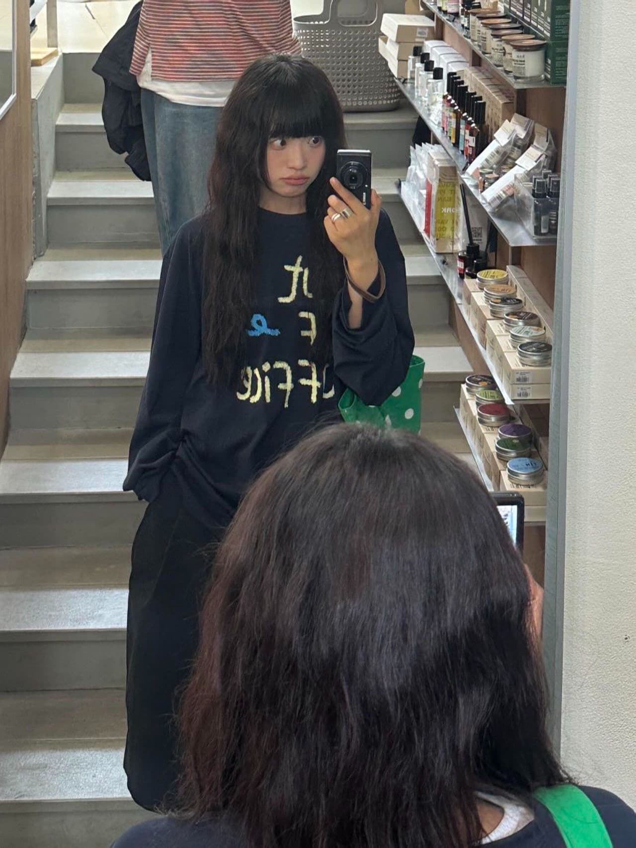 높은 품질 순면 200그램 21 빗질하다 정밀 프린트 가을 루즈핏 긴팔 티셔츠 여성 이미지 3