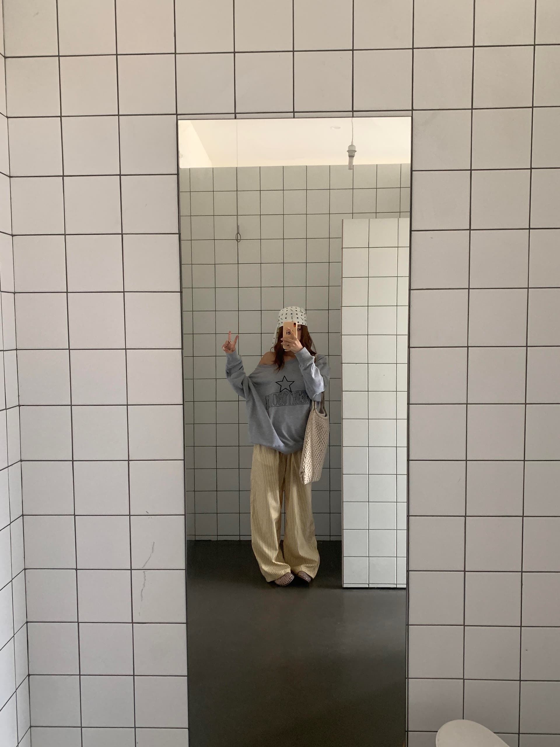 아메리칸 느긋한 chic 알파벳 프린트 비스듬한 어깨 후드티 여성 가을 새로운 느슨함 센스 루즈핏 캐주얼 맨위 이미지 4