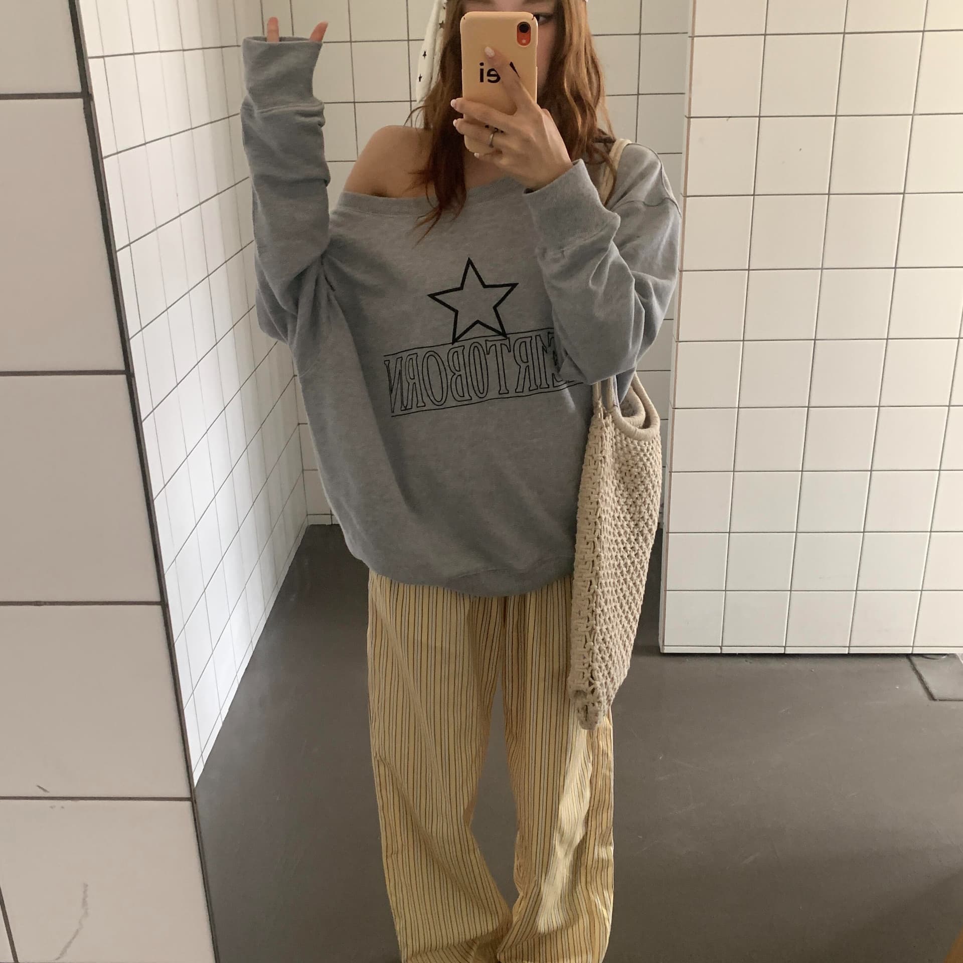 아메리칸 느긋한 chic 알파벳 프린트 비스듬한 어깨 후드티 여성 가을 새로운 느슨함 센스 루즈핏 캐주얼 맨위 이미지 5