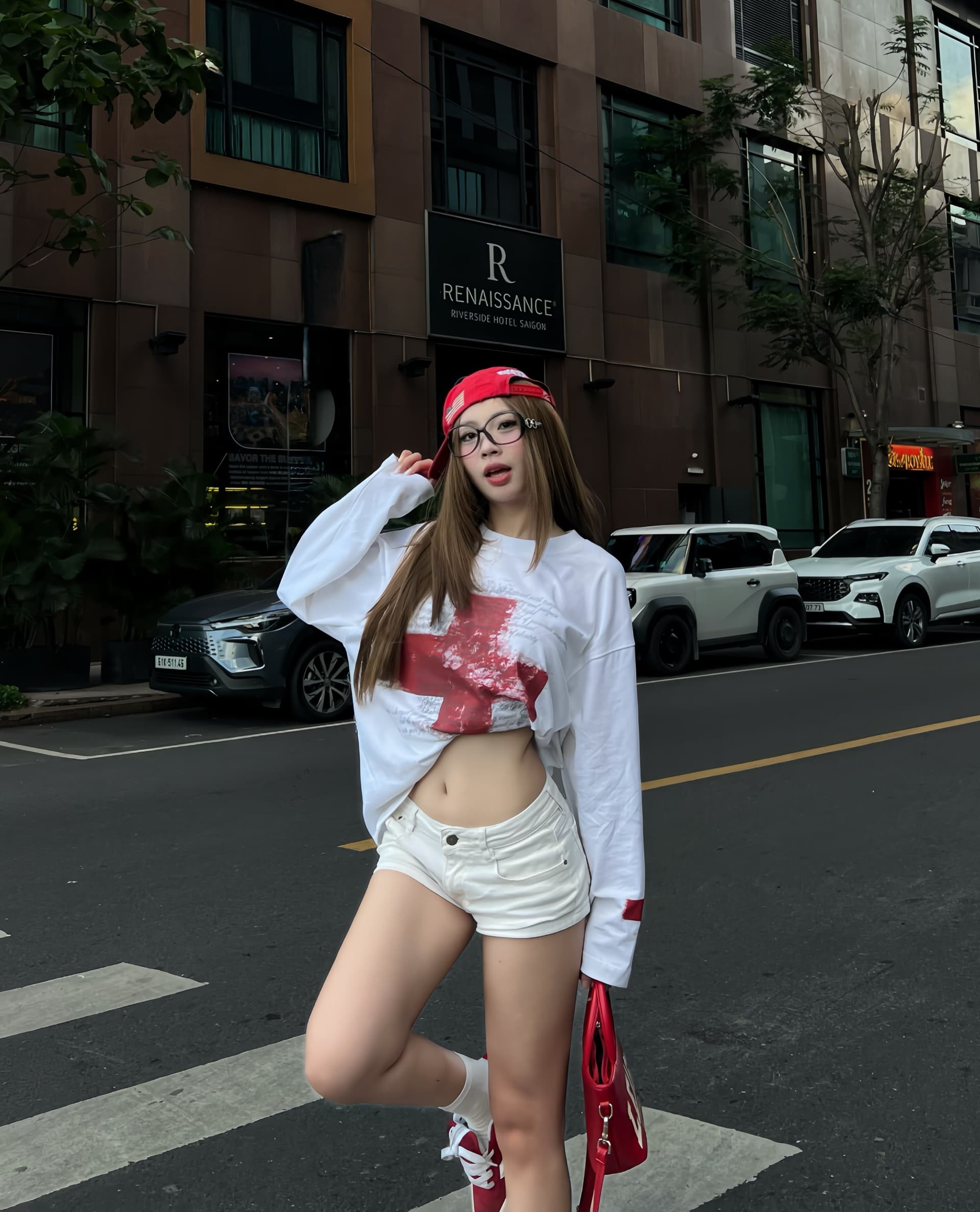 높은 품질 순면 200그램 21 빗질하다 정밀 프린트 가을 루즈핏 긴팔 티셔츠 여성 상세 이미지 3