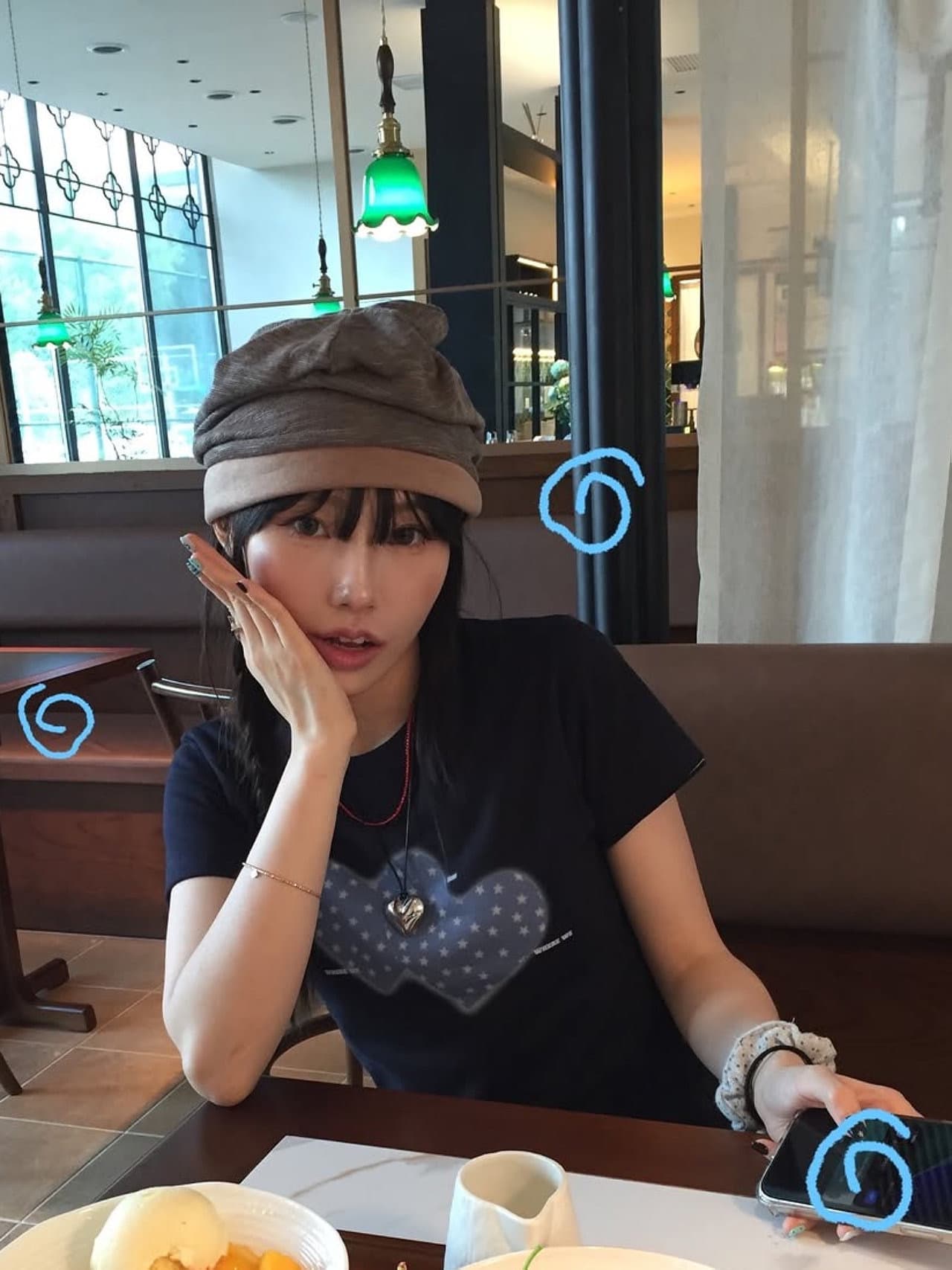 아메리칸 레트로 긍정적 인 어깨 라운드 넥 프린트 반팔 티셔츠 상세 이미지 5