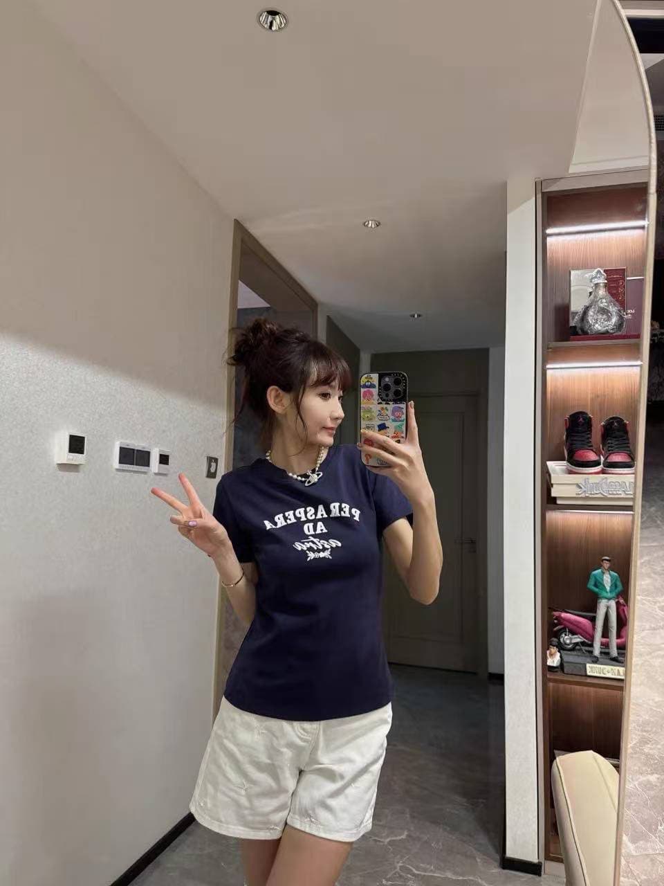 아메리칸 레트로 긍정적 인 어깨 라운드 넥 프린트 반팔 티셔츠 이미지 4