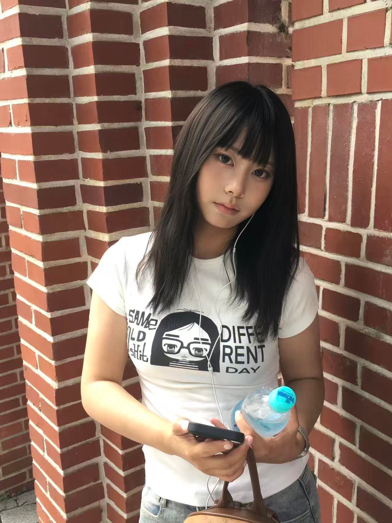 아메리칸 레트로 긍정적 인 어깨 라운드 넥 프린트 반팔 티셔츠