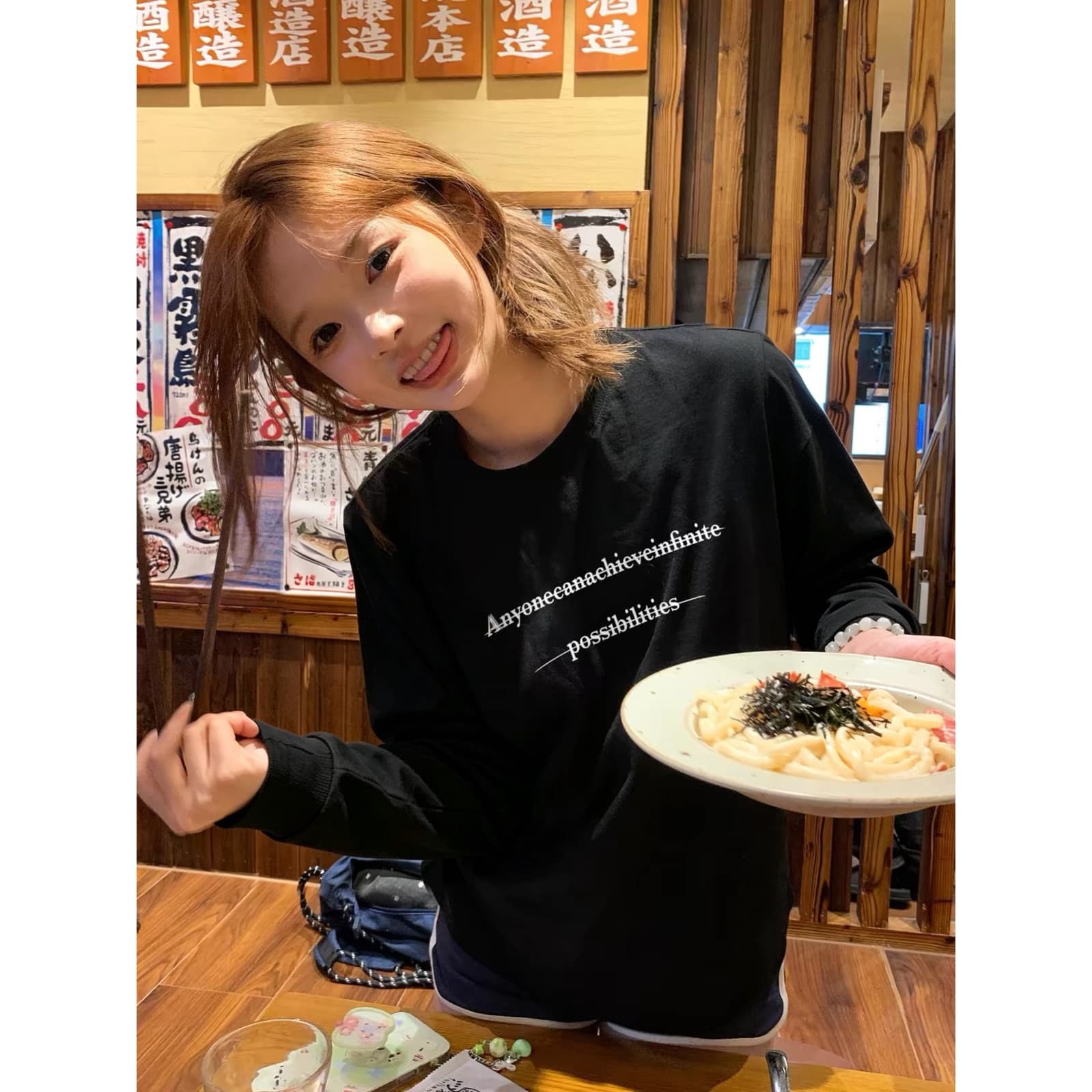 높은 품질 순면 200그램 21 빗질하다 정밀 프린트 가을 루즈핏 긴팔 티셔츠 여성 이미지 4