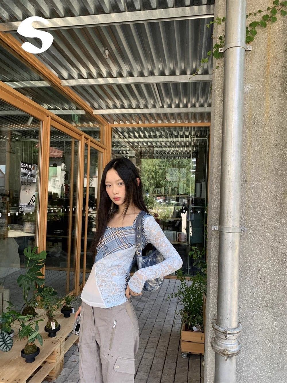 거리 아메리칸 핫걸 체크무늬 패치워크 망사 레이스 얇은 스타일 만나는 몸매 가꾸기 긴팔 맨위