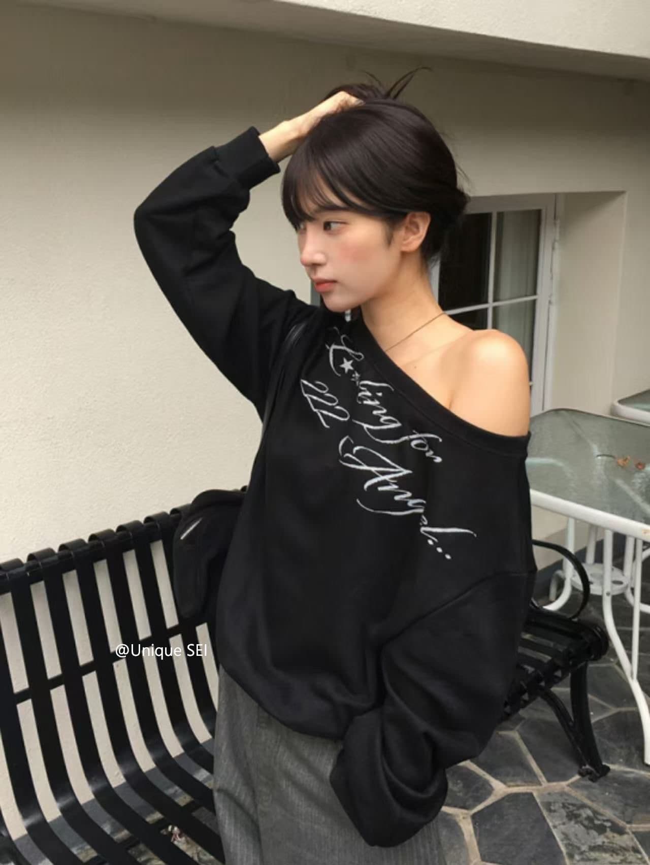아메리칸 레트로 핫걸 비스듬한 어깨 프린트 루즈핏 후드티