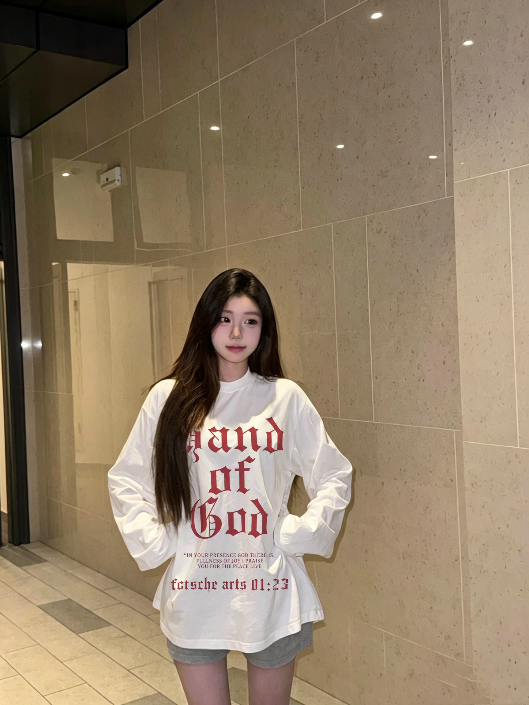 높은 품질 순면 200그램 21 빗질하다 정밀 프린트 가을 루즈핏 긴팔 티셔츠 여성 상세 이미지 3