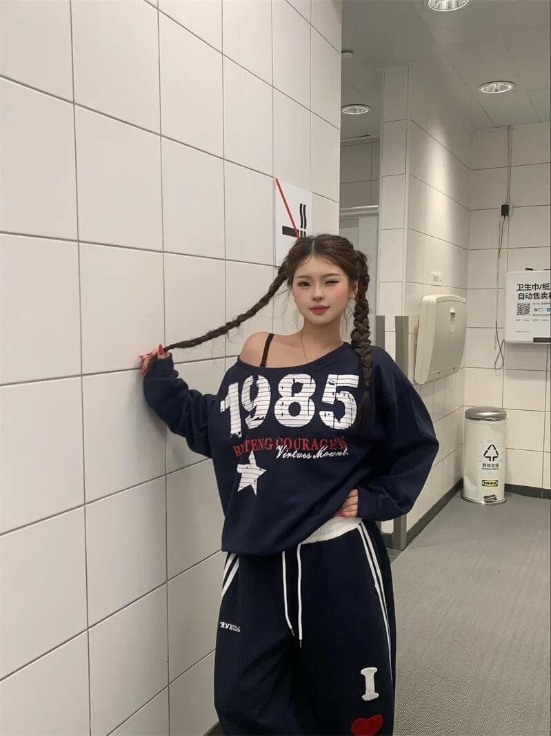 아메리칸 레트로 프린트 비스듬한 어깨 후드티 여성 가을 겨울 루즈핏 맨위 상세 이미지 4