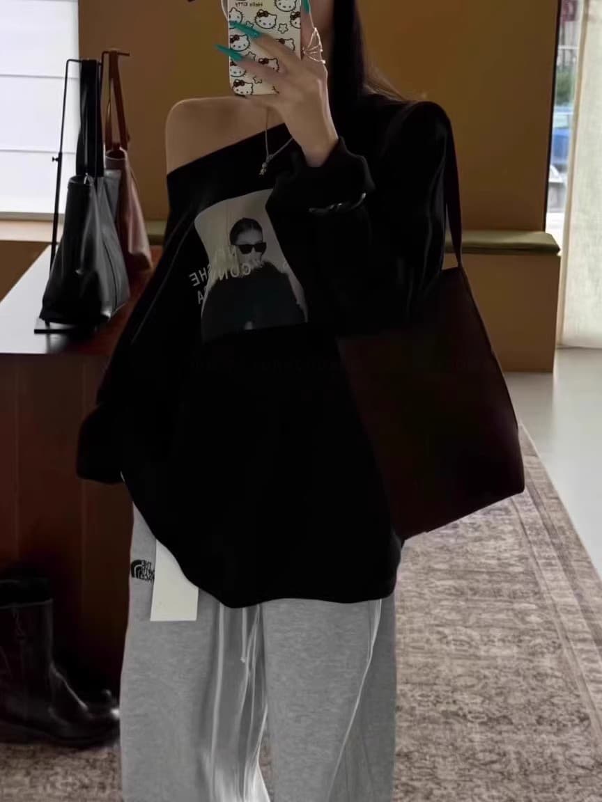 아메리칸 레트로 프린트 비스듬한 어깨 후드티 여성 가을 겨울 루즈핏 맨위 이미지 4