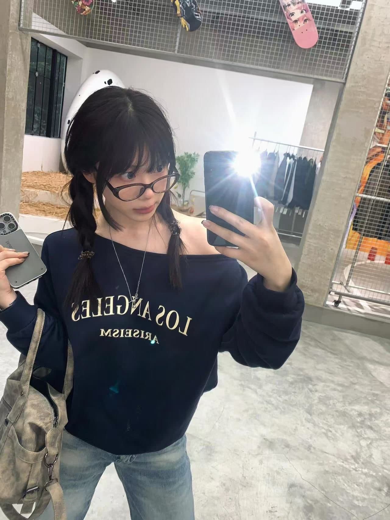 아메리칸 레트로 핫걸 비스듬한 어깨 프린트 루즈핏 후드티