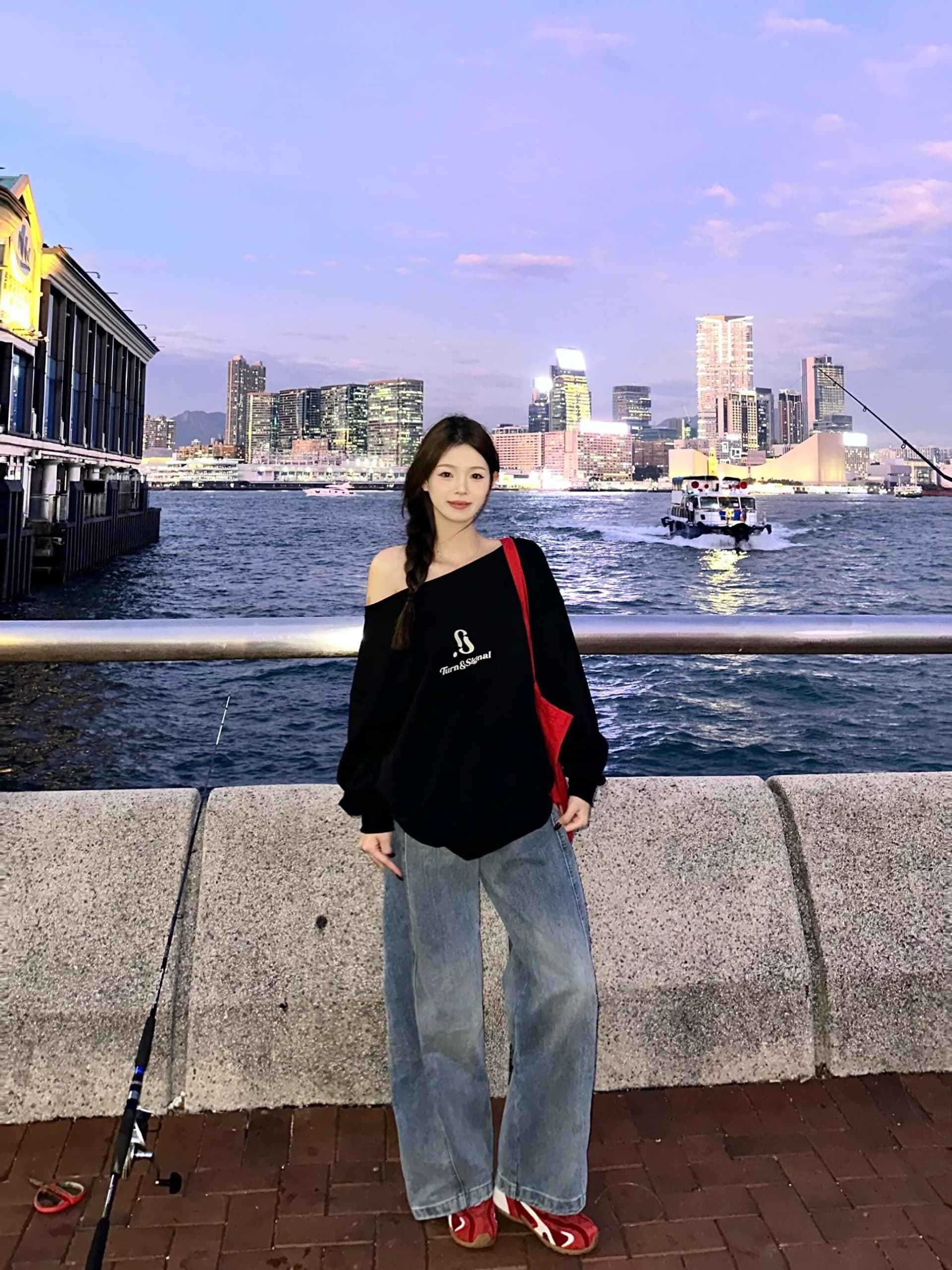 아메리칸 레트로 핫걸 비스듬한 어깨 프린트 루즈핏 후드티 이미지 2