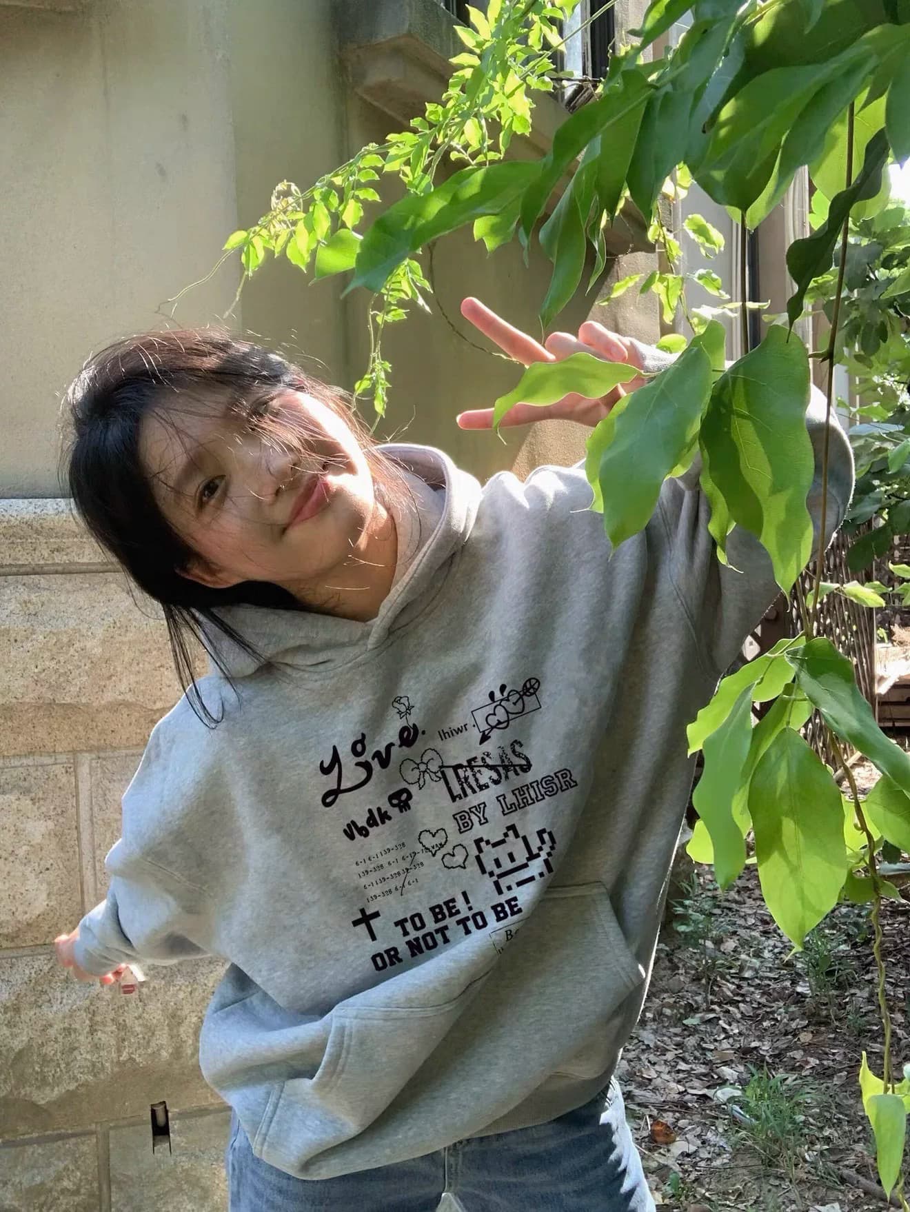 후아 면 복합 없음 모자 로프 있음 주머니 후드 티 스웨터 여성 프린트 얇은 스타일 털이 있는 상세 이미지 2