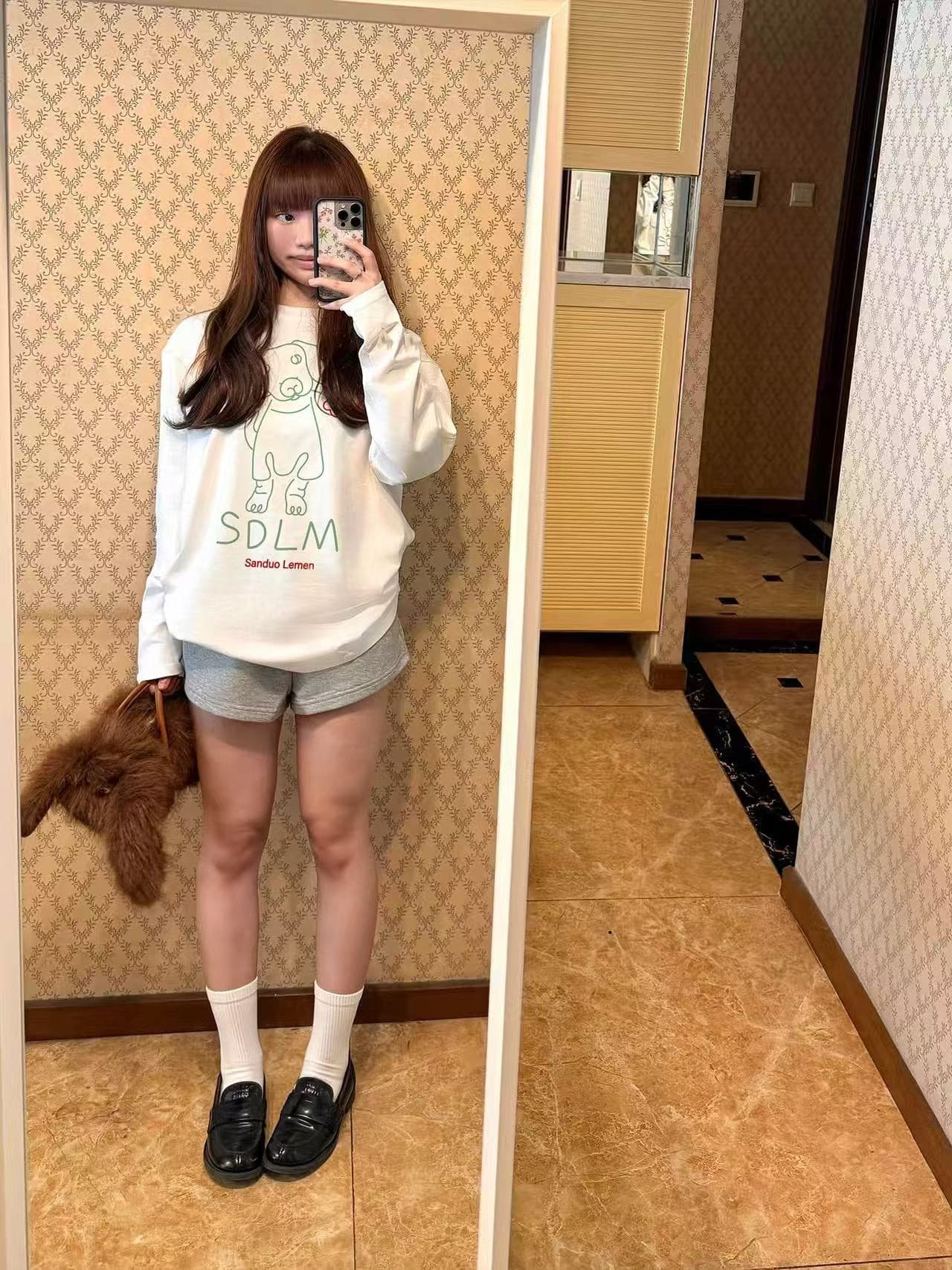 높은 품질 순면 200그램 21 빗질하다 정밀 프린트 가을 루즈핏 긴팔 티셔츠 여성 상세 이미지 3
