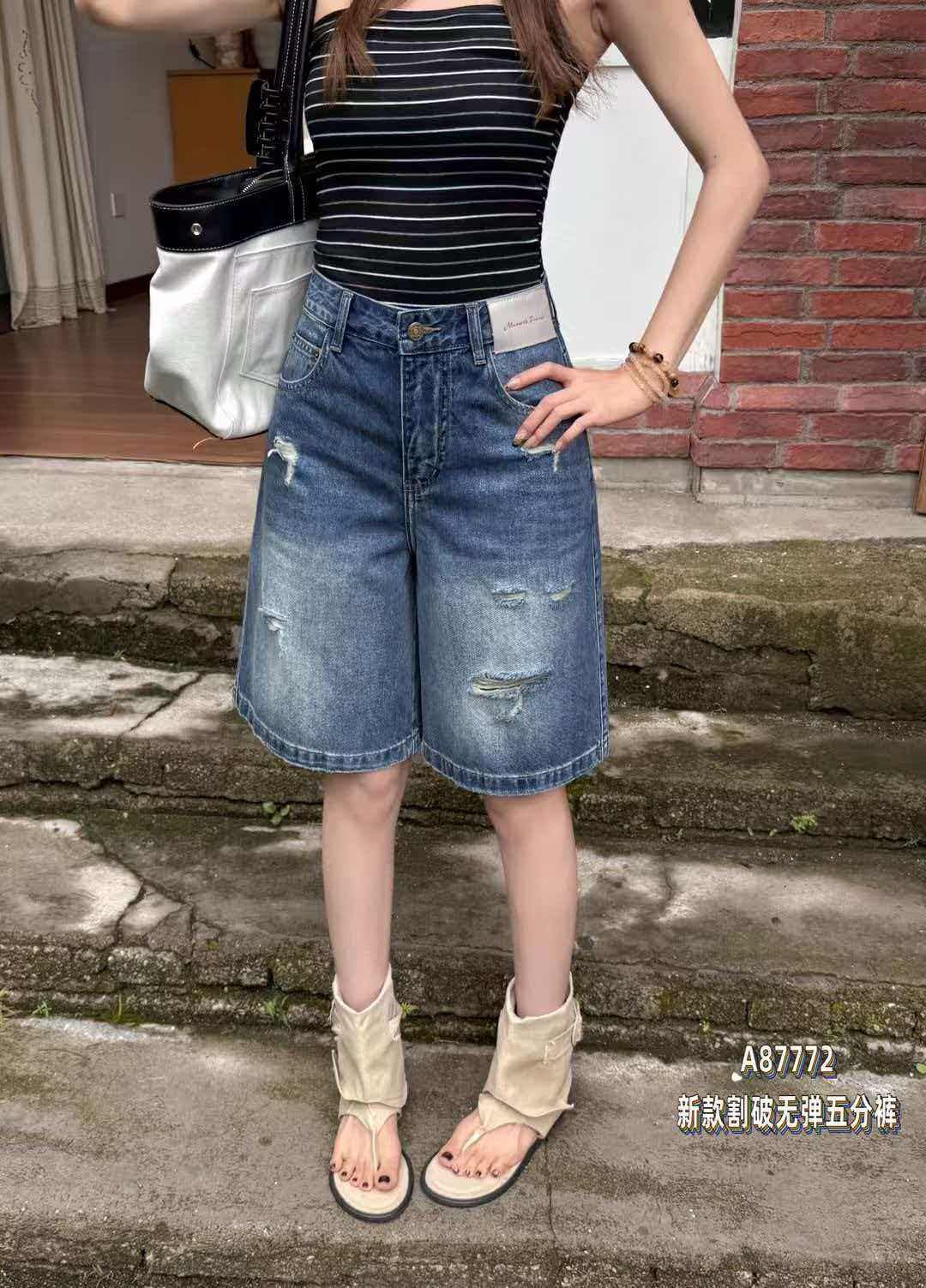 정통 알리 샤 샤 87772 여름 등 허리 단추 슬림해 보이는 루즈핏 찢어진 부분 넓은 다리 오부 바지 여성 데님 반바지 이미지 3