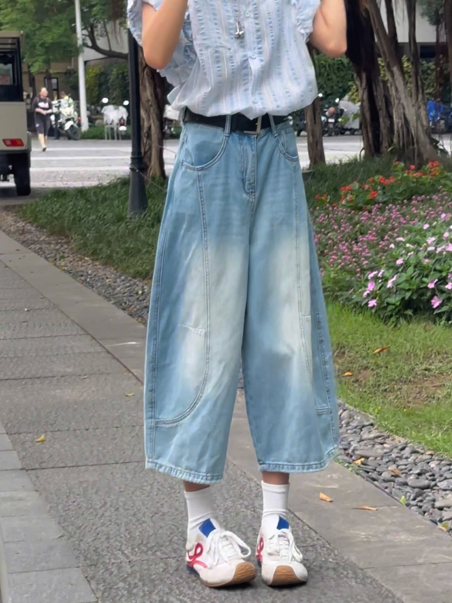 레트로 다용도 워싱 8 점 넓은 다리 청바지 여성 여름 얇은 스타일 2026 새로운 하이웨이스트 루즈핏 슬림해 보이는 모통이 칼 바지 이미지 3