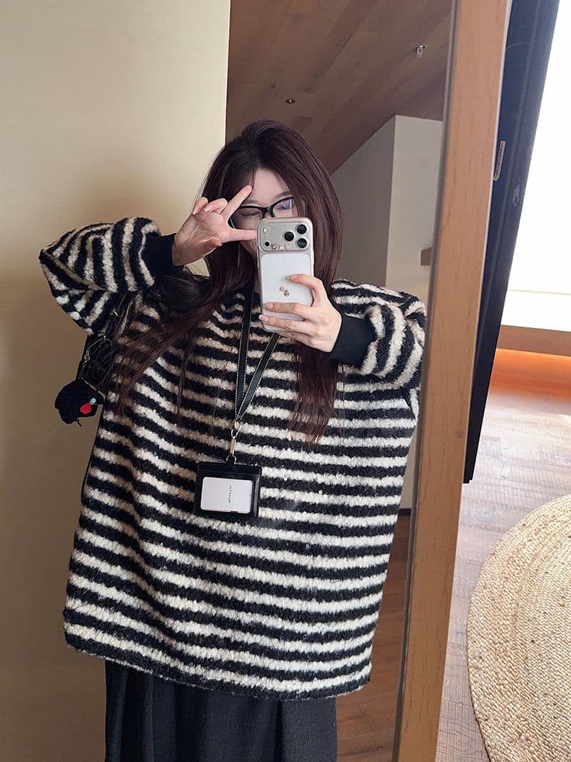 실사 특별 가격 털 서클 스트라이프 털이 있는 후드티 가을 겨울 새로운 한 부서 배색 스트라이프 루즈핏 라운드 넥 보온 맨위 상세 이미지 19