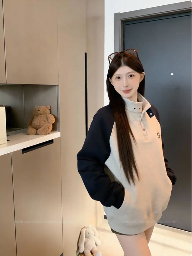 경관 그림 특별 가격 털이 있는 후드티 남녀 커플룩 가을 겨울 새로운 삽입 어깨 소매 자수 루즈핏 배색 터틀넥 맨위 상세 이미지 8