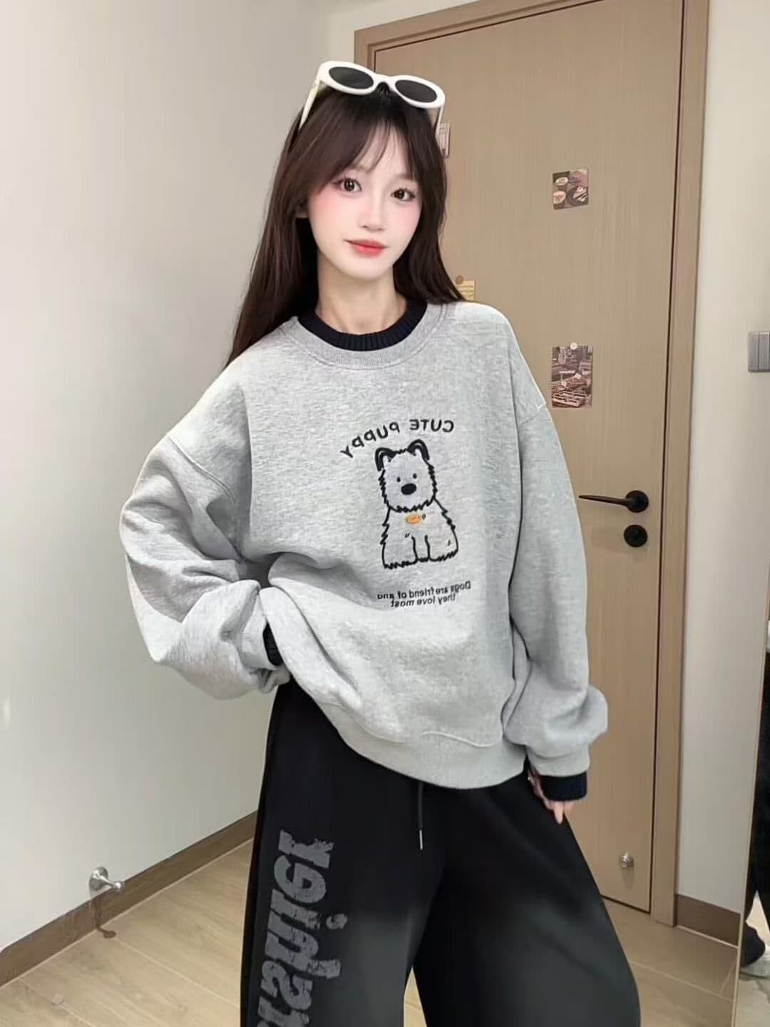 경관 그림 특별 가격 털이 있는 후드티 여성 가을 겨울 새로운 루즈핏 만화 자수 페이크 레이어드 배색 라운드 넥 보온 맨위 상세 이미지 2