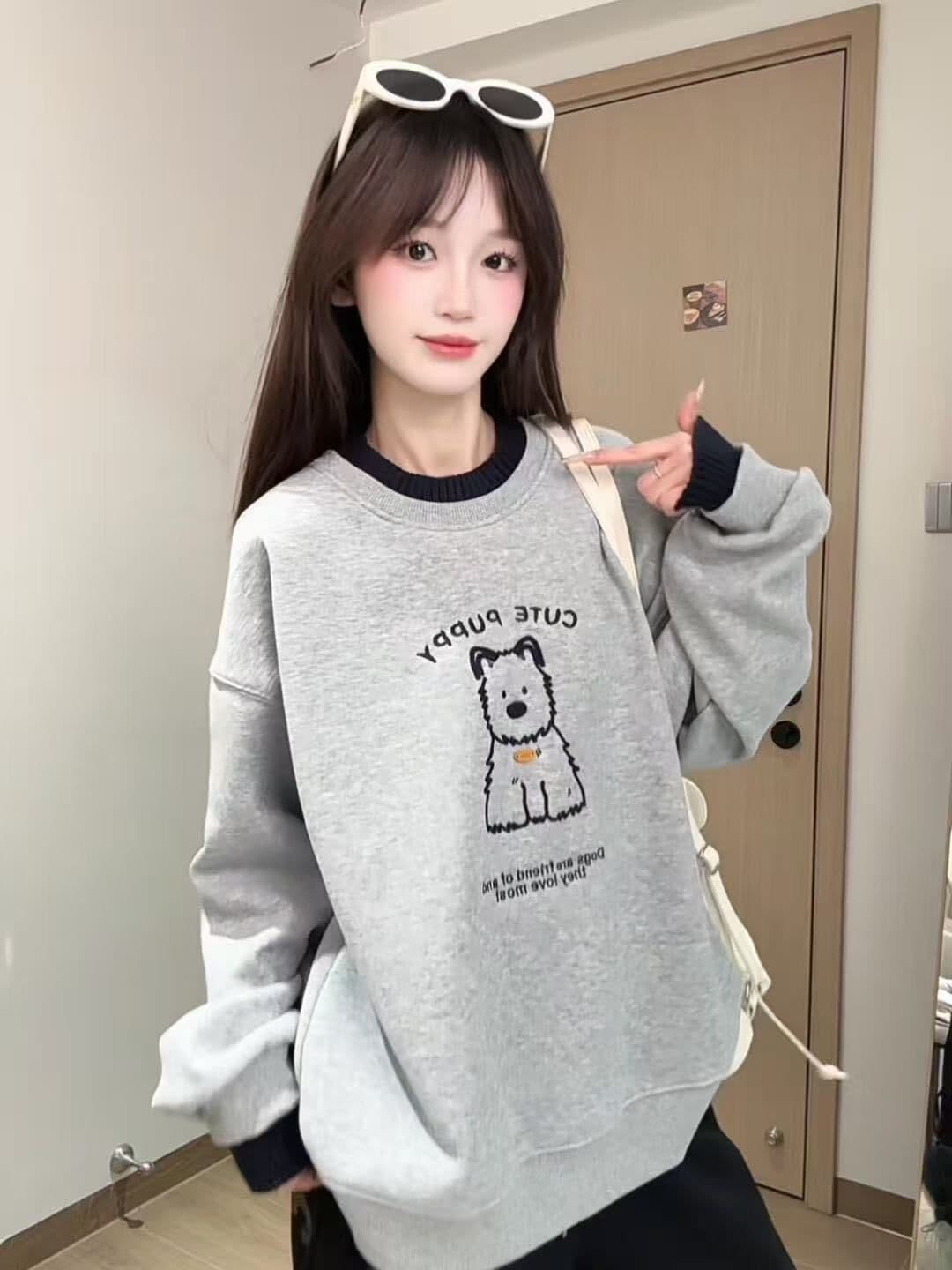 경관 그림 특별 가격 털이 있는 후드티 여성 가을 겨울 새로운 루즈핏 만화 자수 페이크 레이어드 배색 라운드 넥 보온 맨위 상세 이미지 4