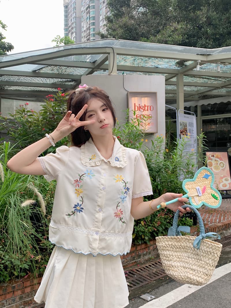 실사 달콤함 꽃무늬 자수 베이비 칼라 여성 셔츠 2026 년 여름 새로운 디자인 센스 Chic 반팔 맨위 상세 이미지 7