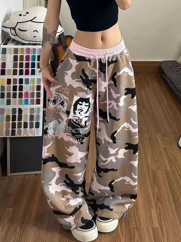 좋은 품질 원본 올린 사람 : 에디션 카모플라주 배색 모통이 칼 넓은 다리 웨이 바지 봄 여름 핫걸 춤추기 펌프 로프 바닥 청소 바지 상세 이미지 3