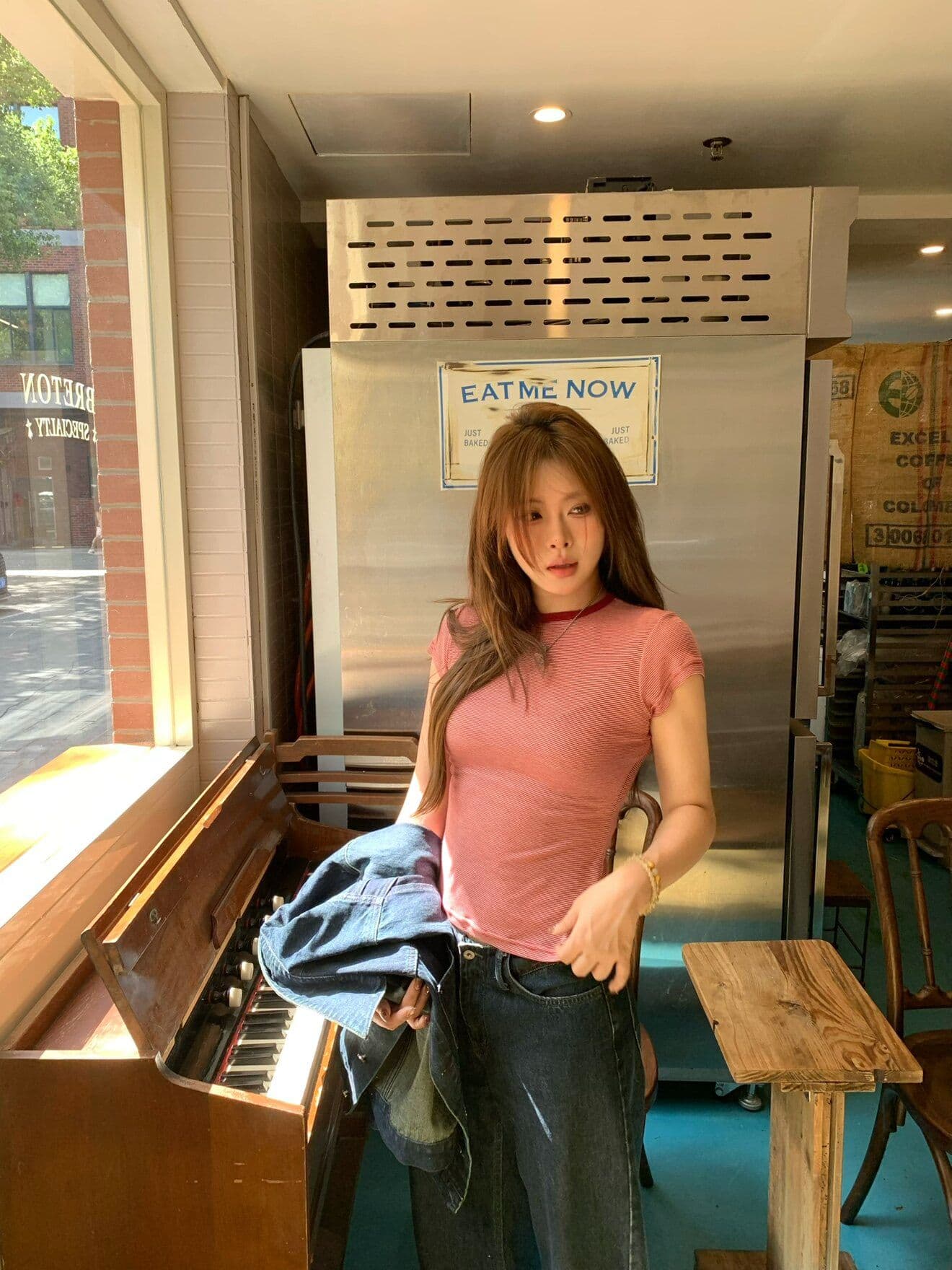 원본 컬러 짜임 기사 주간 실크 양모 핀 스트라이프 라운드 넥 반팔 몸매 가꾸기 긍정적 인 어깨 슬림해 보이는 티셔츠 상세 이미지 4