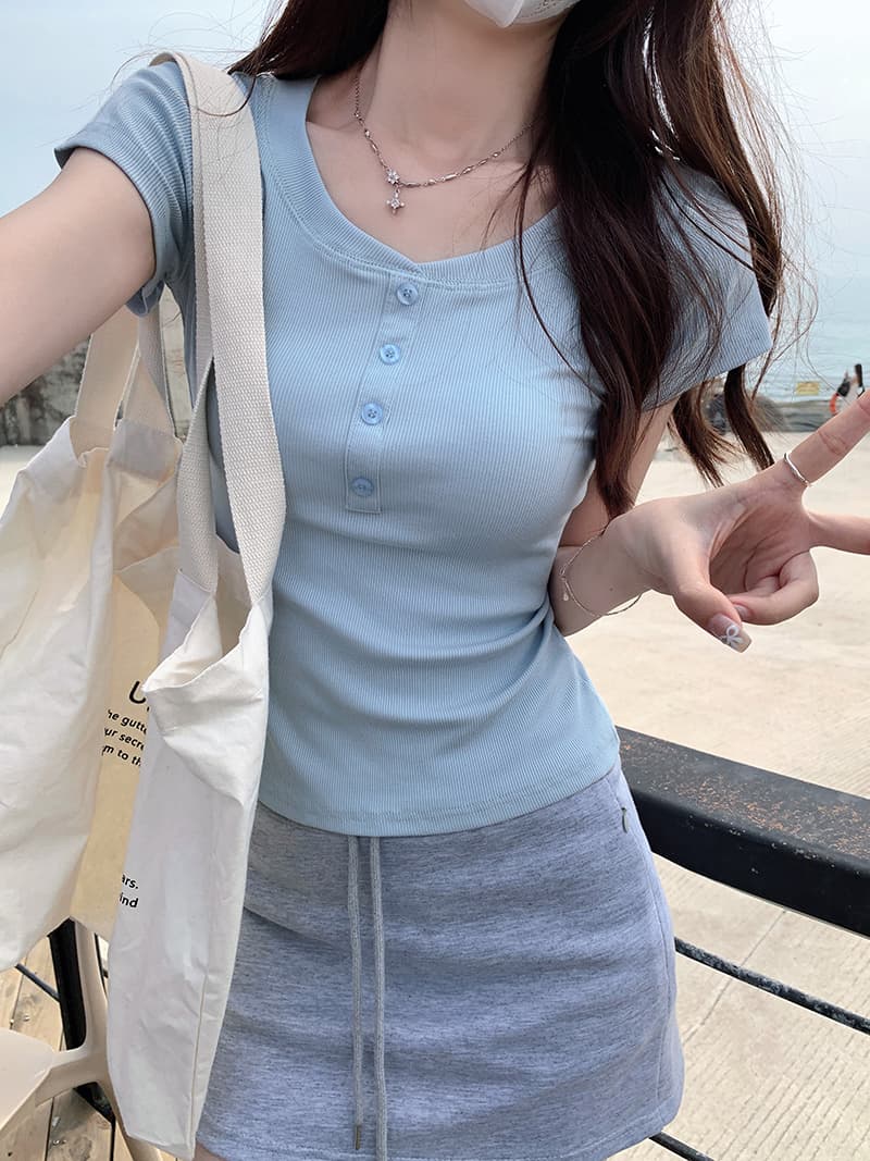 실사 2 2 모달 260 그램 반팔 티셔츠 2026 여름 단추 몸매 가꾸기 긍정적 인 어깨 라운드 넥 단색 여성 의류 맨위 상세 이미지 49