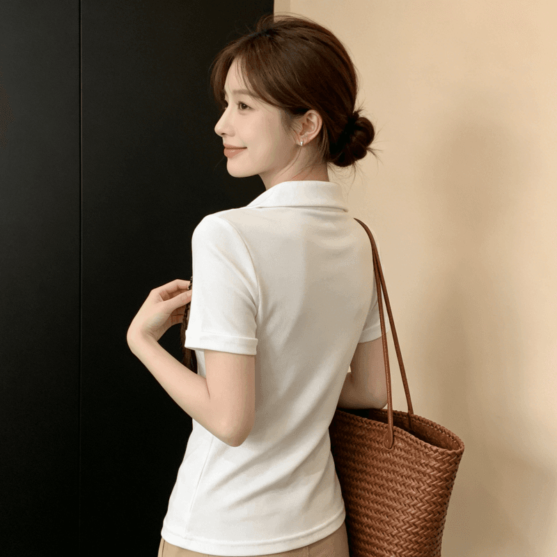 화이트 POLO 칼라 긍정적 인 어깨 반팔 티셔츠 여성 여름 새로운 몸매 가꾸기 슬림해 보이는 다용도 디자인 센스 주머니 맨위 이미지 4