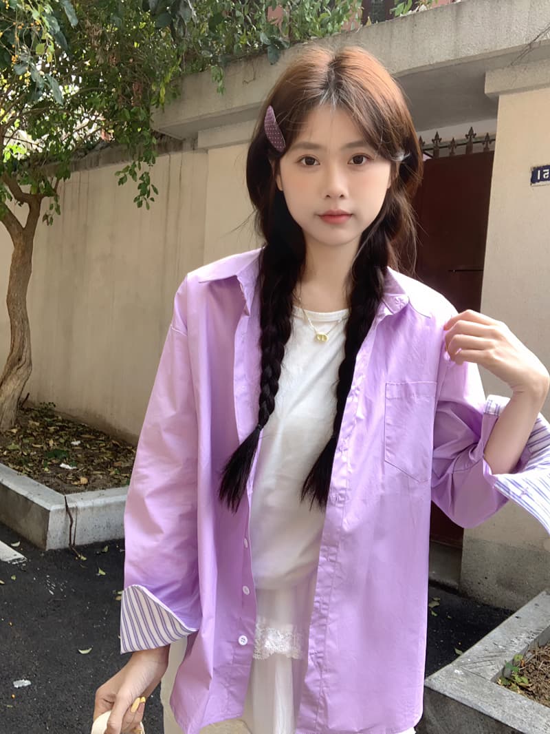 2026 봄 단색 긴팔 여성 셔츠 레트로 디자인 센스 작은 대중 루즈핏 다용도 셔츠 배색 맨위 재킷 상세 이미지 2