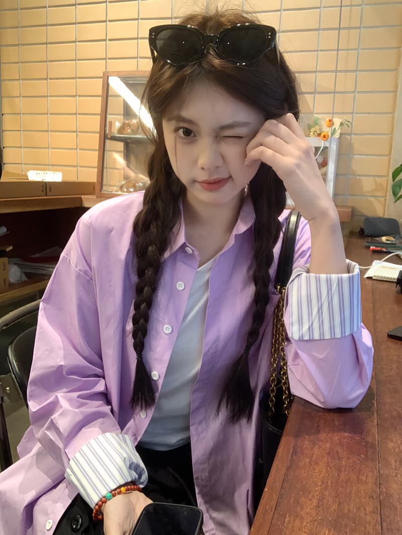 2026 봄 단색 긴팔 여성 셔츠 레트로 디자인 센스 작은 대중 루즈핏 다용도 셔츠 배색 맨위 재킷 상세 이미지 15